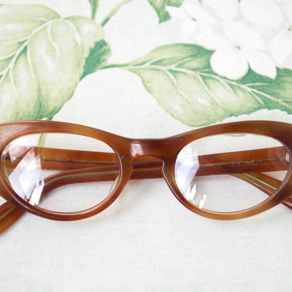 Cat Eye Glasses / 1950's - 1960's Vintage Tortoise Brown Reading Retro Eyewear / Marine Optical USA Ladies CatEye Frame