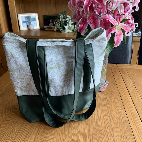 Riley Blake Linear rose fabric/faux leather tote bag in green