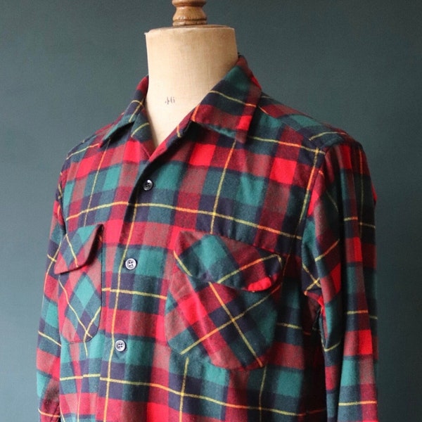 Vintage 1960s 60s 1970s 70s Pendleton wool shirt red green plaid checked board shirt surf Ivy League style mod 44” chest