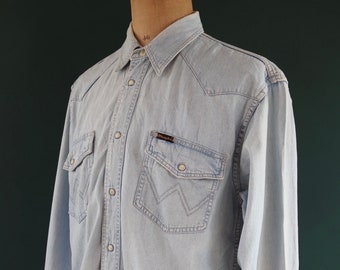 Vintage Wrangler pale blue chambray denim shirt cowboy western 48" chest red tab pearl snap