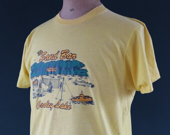 Vintage 80s Yellow Tourist T-Shirt - Sand Bar Beach Print (42&quot; Chest)