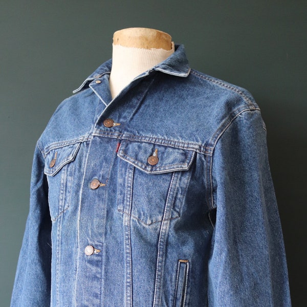 Vintage 1980s 80s Levi Strauss Levis type three 3 70506 02 indigo blue denim jacket red tab small e workwear trucker 40” chest work chore