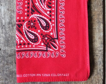 Vintage turkey red paisley bandana pocket square neckerchief 20” x 21” cotton color colour fast workwear RN 13960