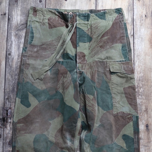 Vintage 1950s 50s Belgian brushstroke camo camouflage drawstring trousers pants paratrooper military cargo 38” x 29”