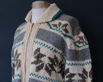 Vintage 1960s hand knitted wool cowichan sweater cardigan jumper knit snowflake cream grey green shawl collar 42” chest