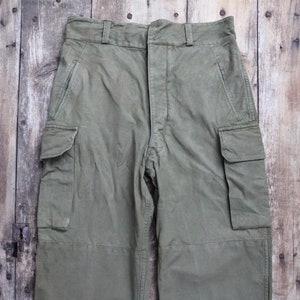 Vintage French M47 Cargo Pants: 1940s-50s Military Workwear (35&quot; x 30&quot;)