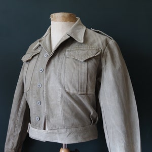 Vintage 1940s 40s WW2 era French army cotton drill battle dress cropped jacket 42” chest Ike military workwear work chore khaki green