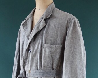 Vintage 1950s 50s 1960s 60s French salt pepper grey belted work long coat jacket overall workwear factory machinist 51” chest selvedge