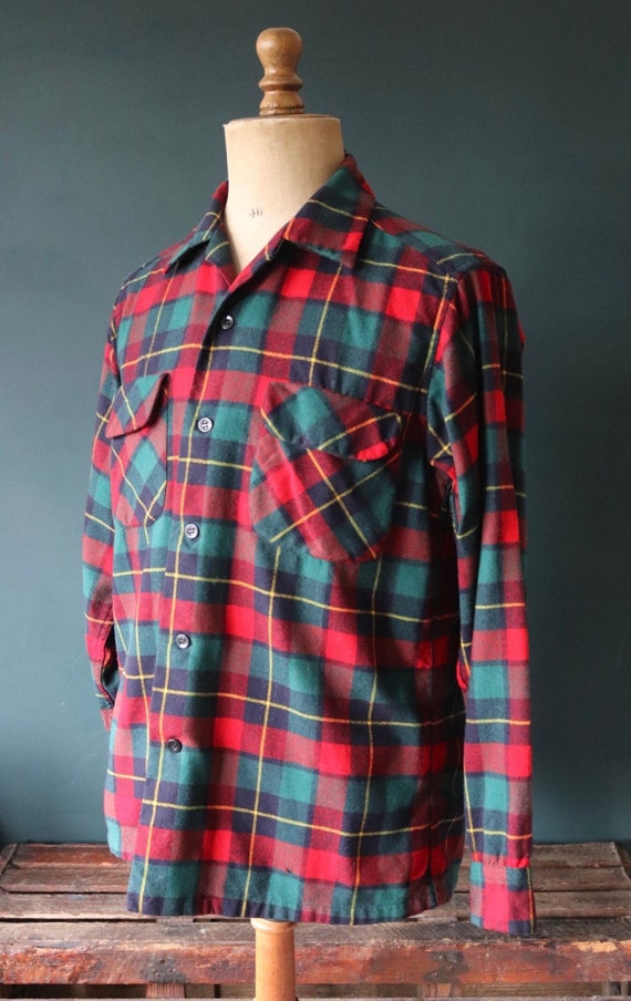 Vintage 1960s 60s 1970s 70s Pendleton wool shirt red green plaid checked board shirt surf Ivy League style mod 44” chest