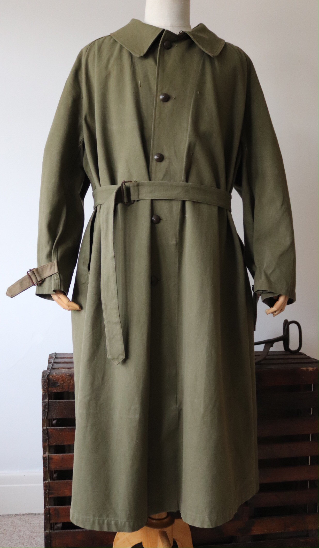 Vintage 1950s 50s french belted green khaki cotton canvas overcoat