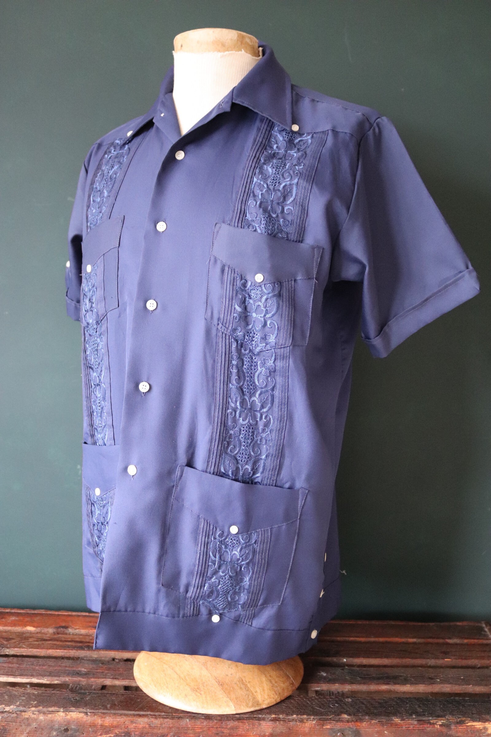 Image of Vintage 1970S 70S Navy Blue Mexican Wedding Guayabera Rockabilly Tiki Shirt Short Sleeve Pleated Safari Embroidered 44" Chest