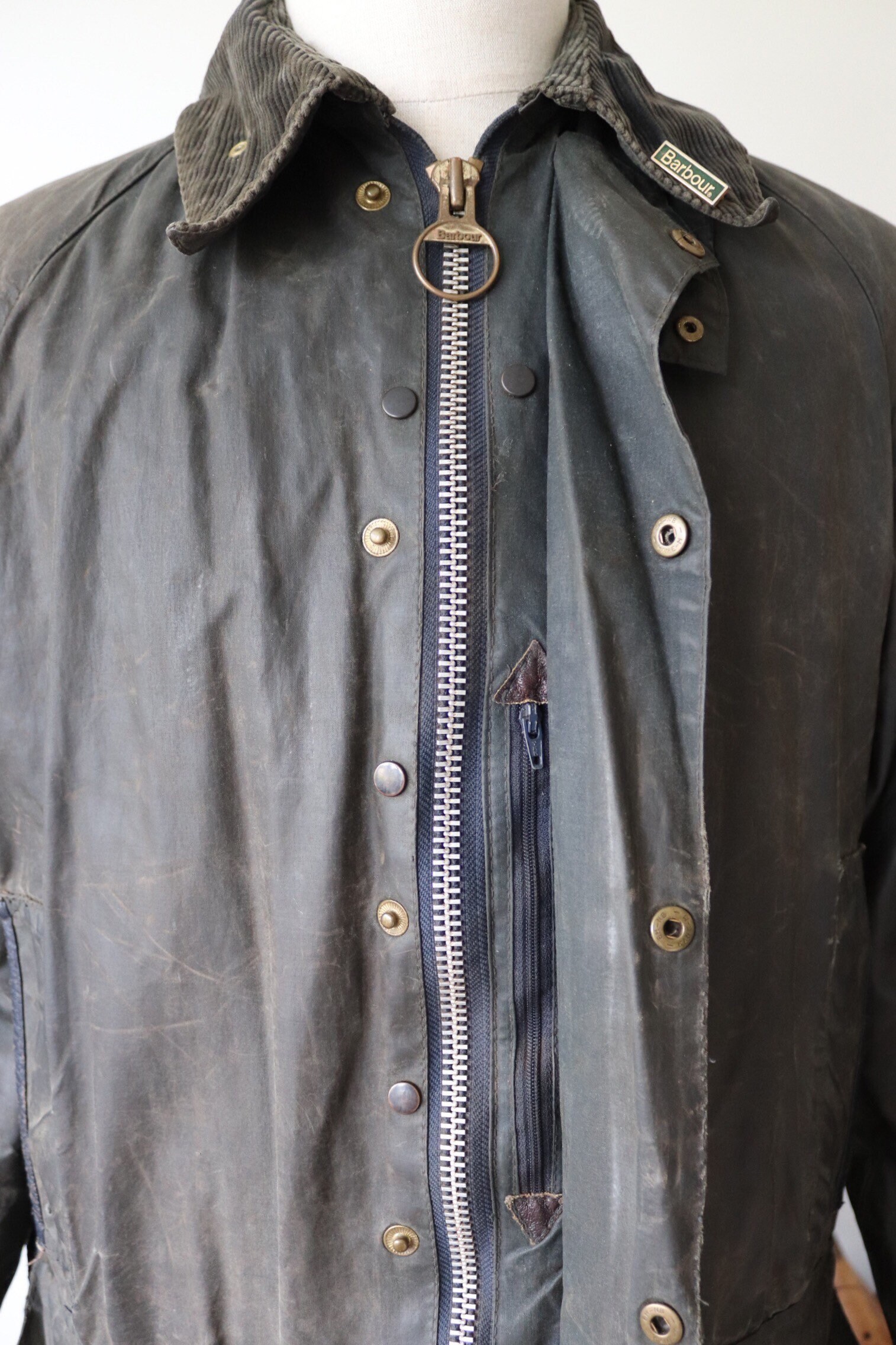 Vintage 1980s 80s navy blue Barbour Beaufort waxed cotton Vintage 1980s 80s navy blue Barbour Beaufort waxed cotton