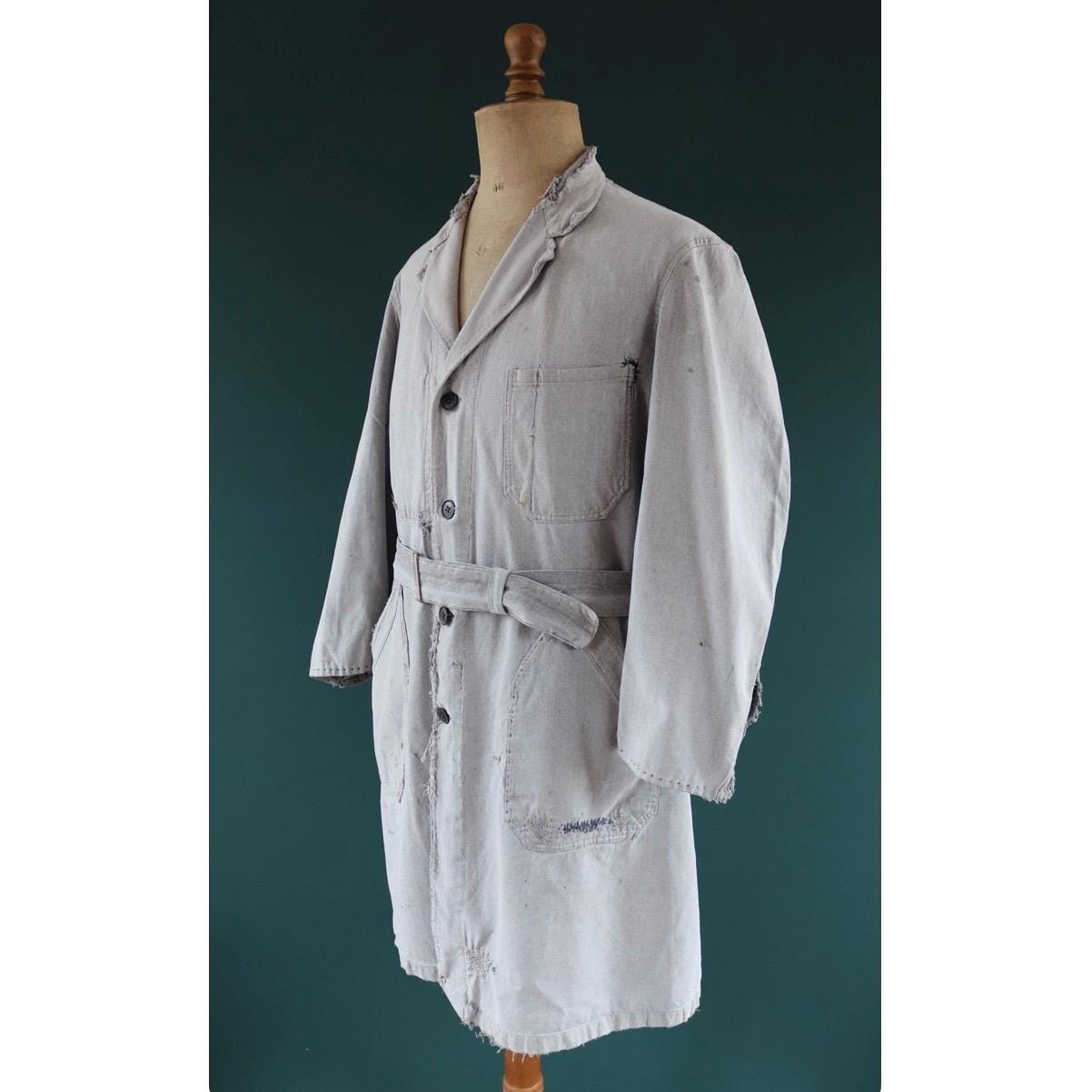 Vintage French Workwear Jacket - 1950s Selvedge Chore Coat - 46