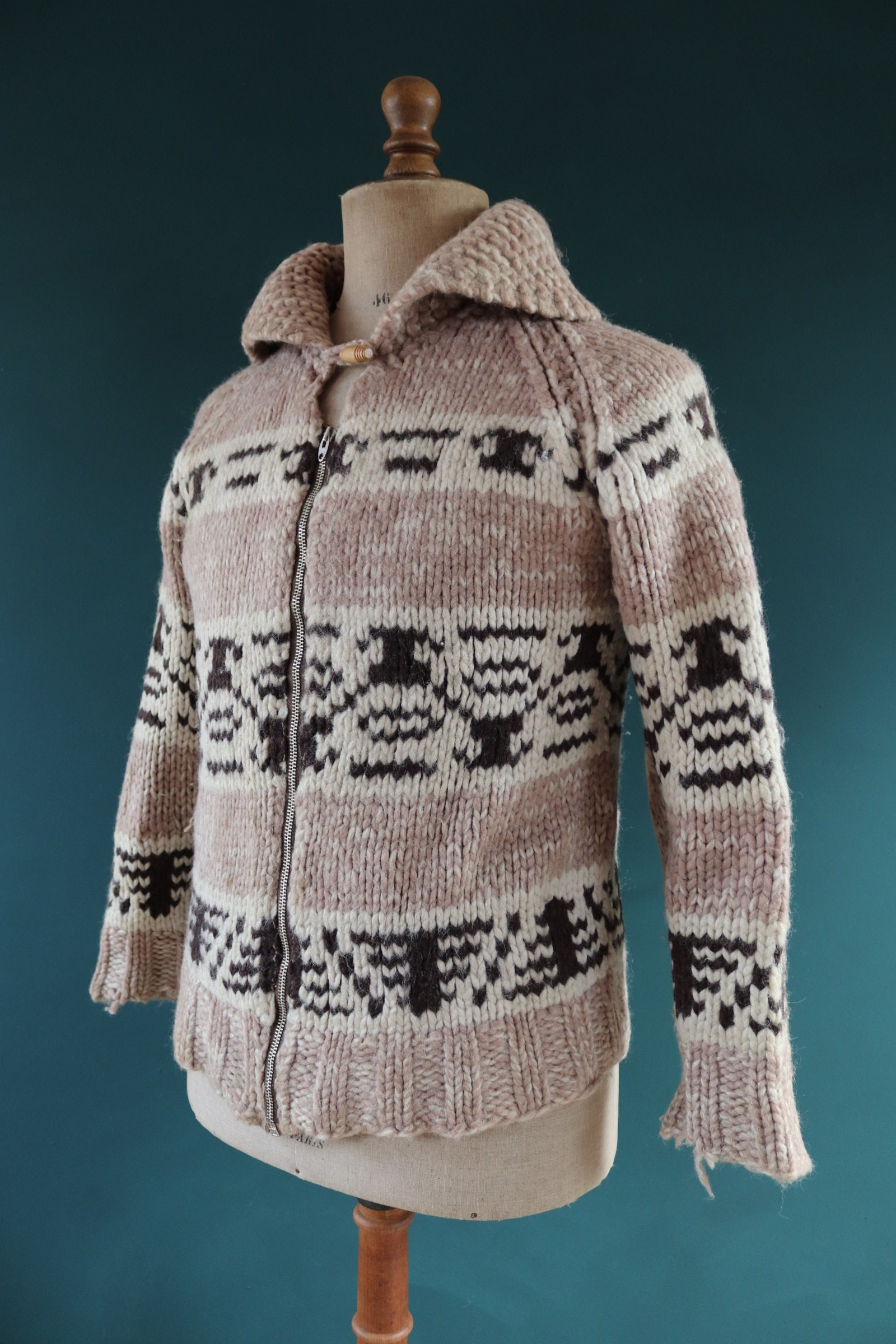 Vintage 1960s 60s hand knitted cream brown thick wool Vintage 1960s 60s hand knitted cream brown thick wool