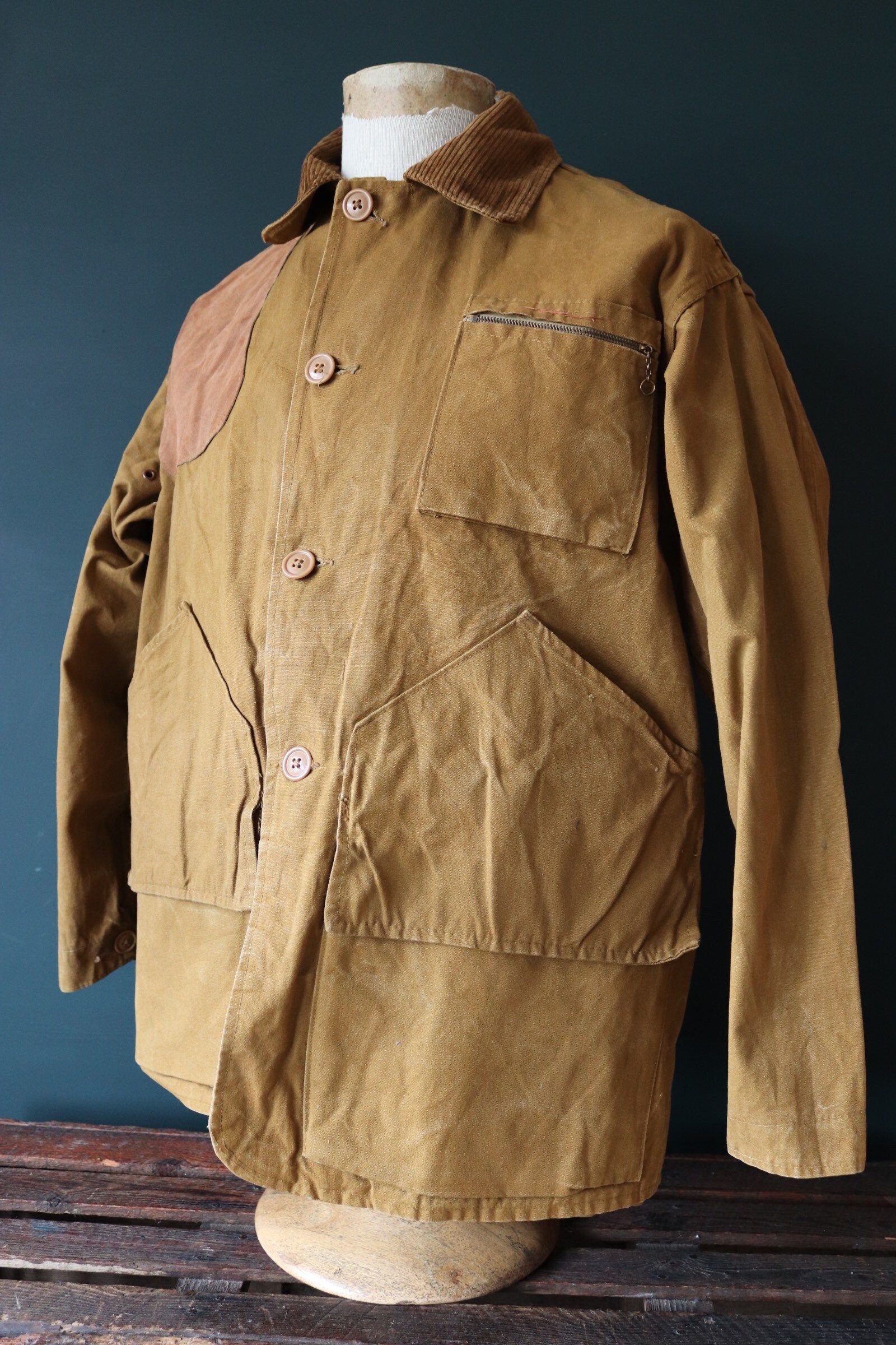 Vintage 1960s 60s Bullseye Bill tan 