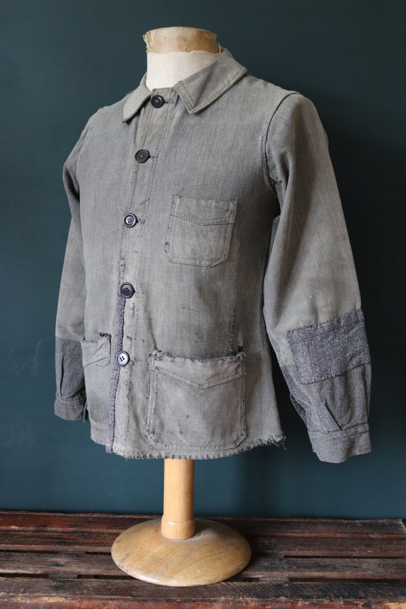 Vintage 1920s 20s 1930s 30s French salt and pepper grey work jacket workwear chore 37” chest patched darned repaired