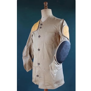 Vintage 1950s shooting jacket - 1960s workwear - 10-X hunting rifle - 39” chest - half belt action back