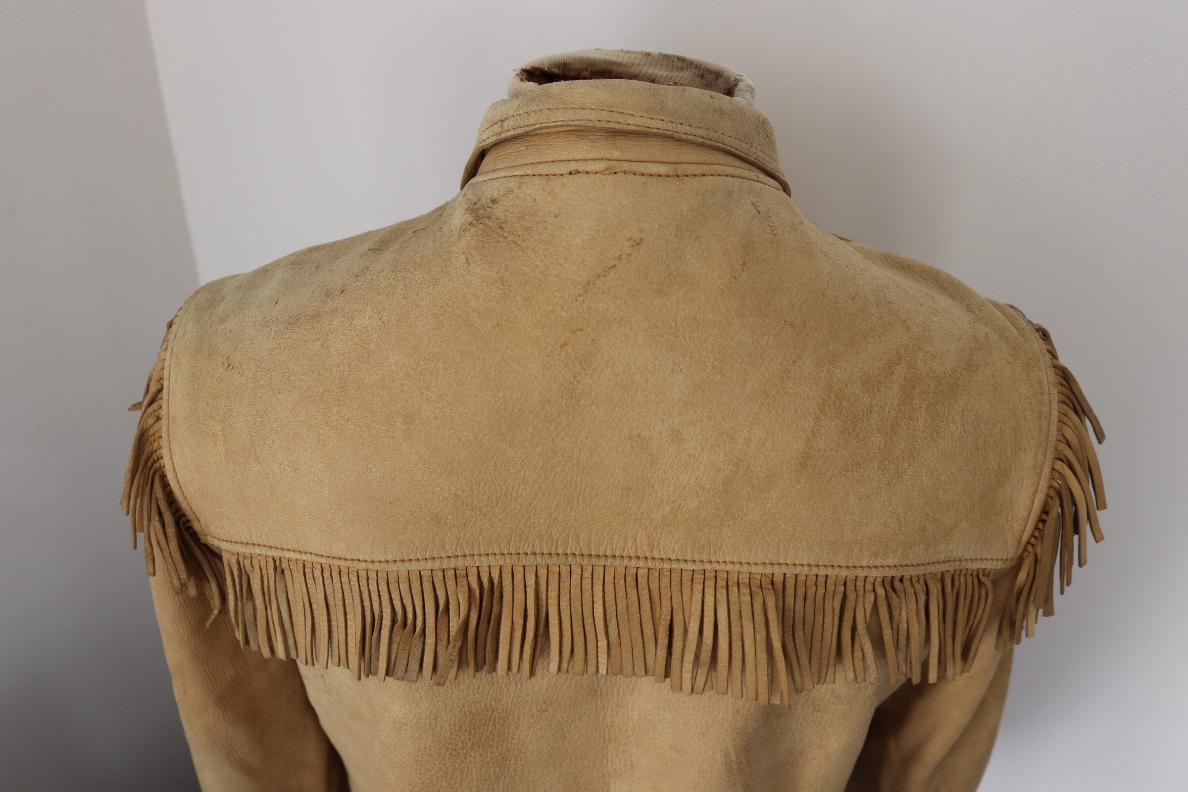 Vintage cream buckskin leather tassel tassled jacket Western cowboy
