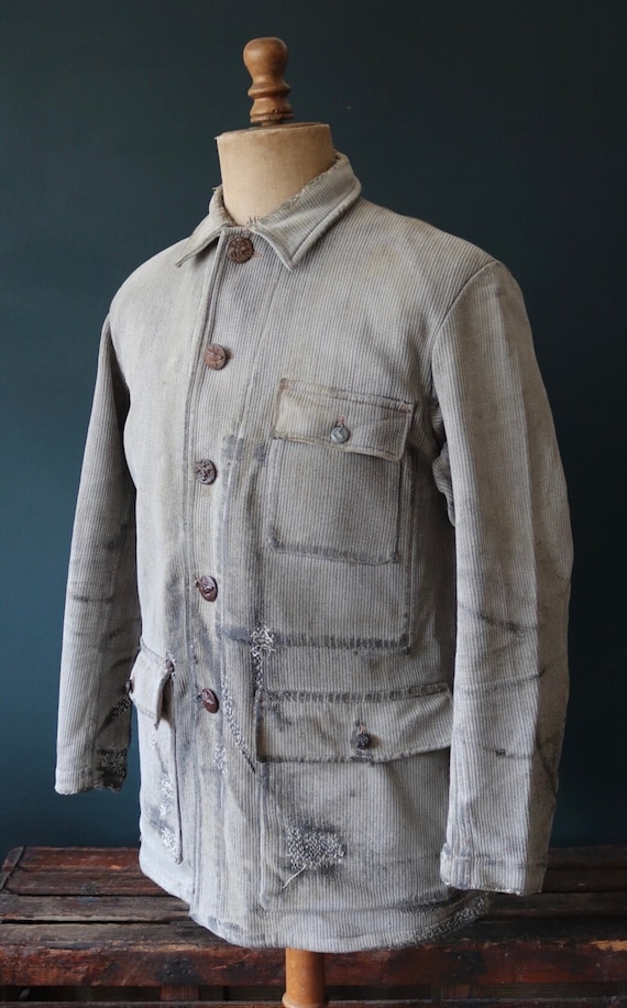 Vintage 1940s 40s Le Mont St Michel French grey coutil pique corduroy hunting work jacket 43” chest venery animal scene buttons workwear