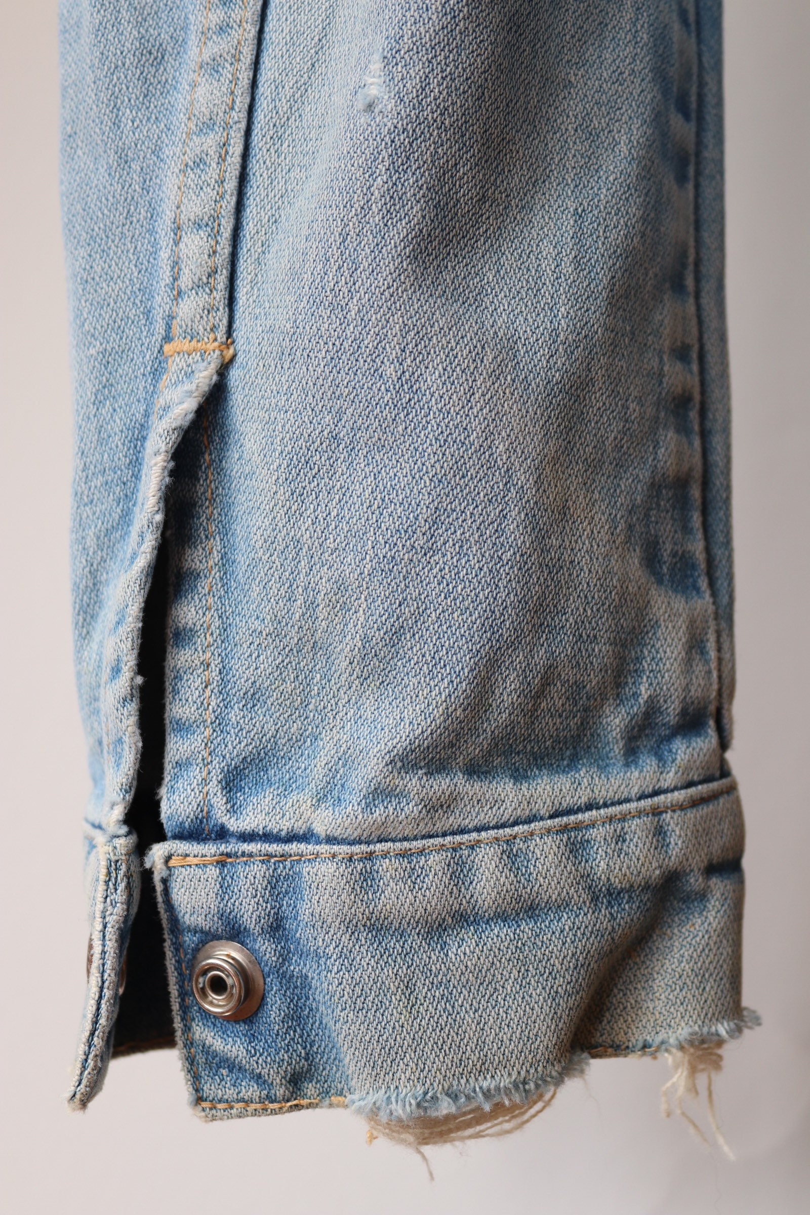 Vintage 1970s 70s 1980s 80s Levi Strauss Levis pale washed out faded ...