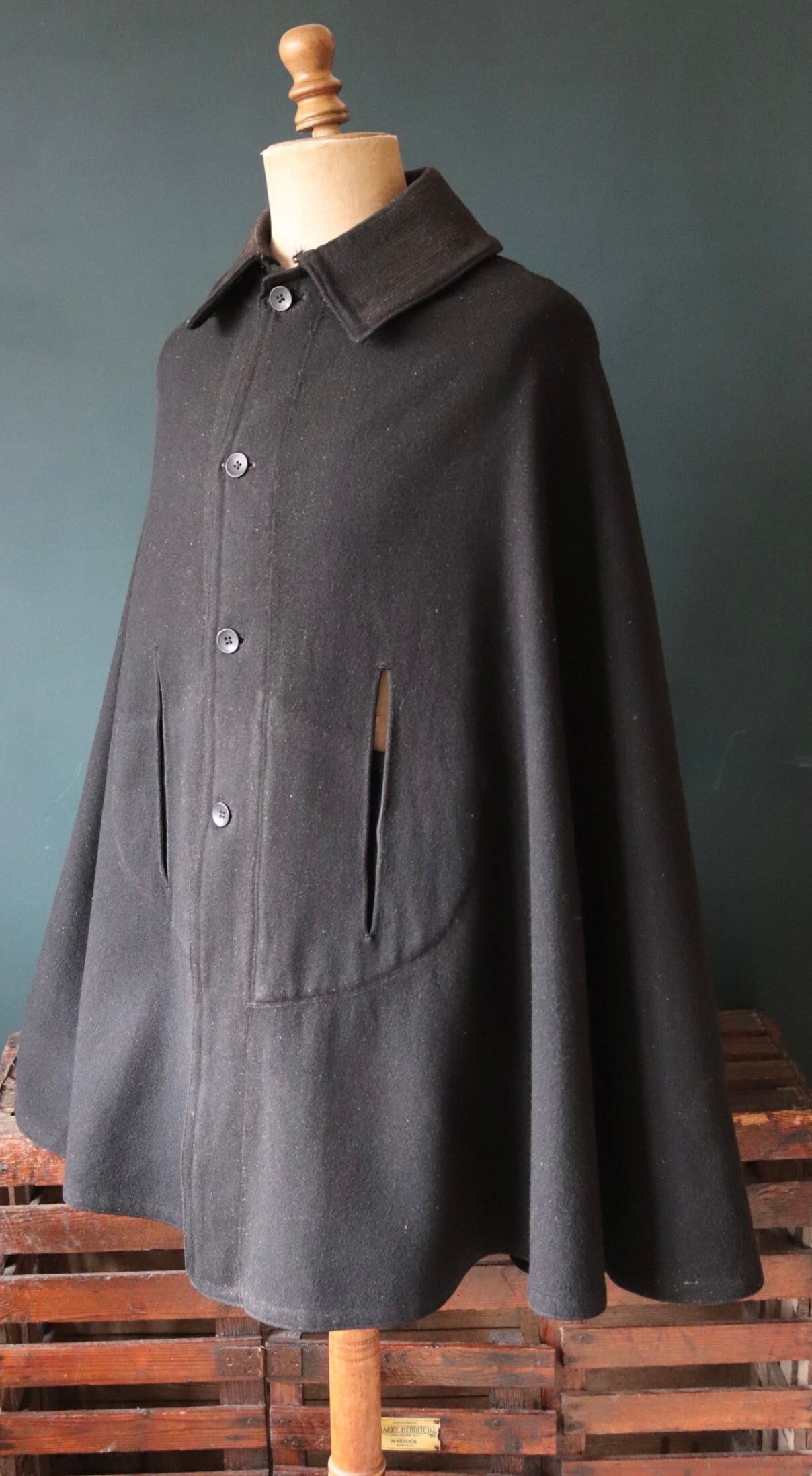 Vintage Antique Edwardian 1900s 1910s 1920s French Black Wool Cape  