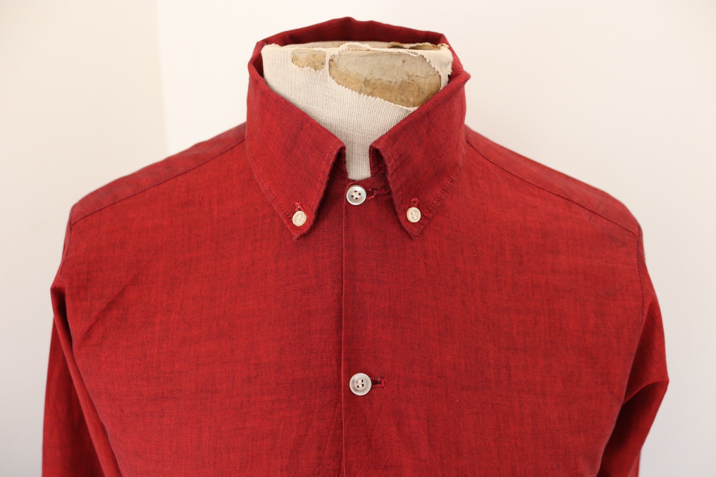 Vintage 1960s 60s iridescent red shirt permanent press Ivy League style ...