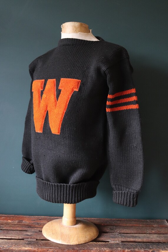 Vintage 1950s 50s American USA black wool knitted varsity Ivy League style rockabilly mod patch jumper sweater long rib knitwear 39” chest