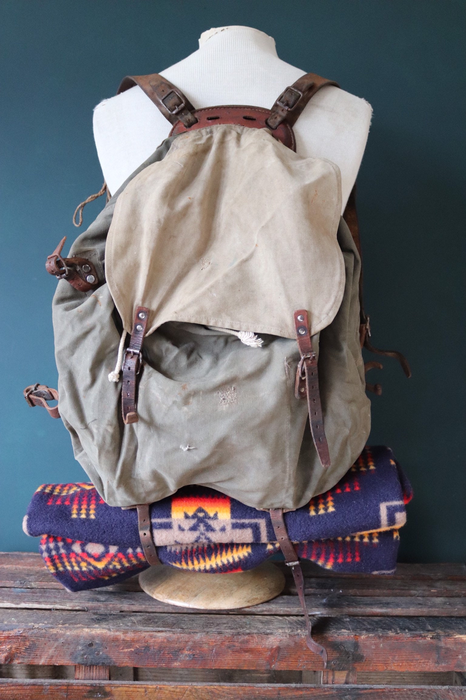 Vintage 1940s 40s WW2 Swedish army military M39 M39 M 39 bag rucksack backpack khaki green