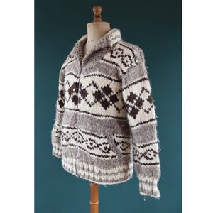 Vintage 1970s 80s Cowichan wool cardigan - hand knitted - chunky winter sweater - 40&quot; chest