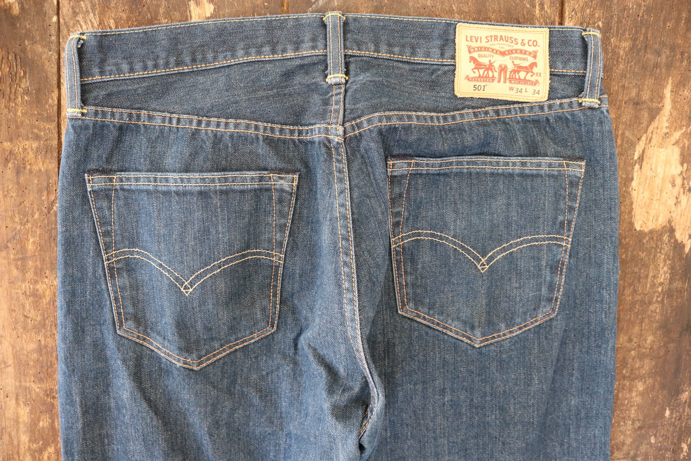 Vintage Levis Strauss indigo blue denim 501 jeans 33 x 34 workwear ...