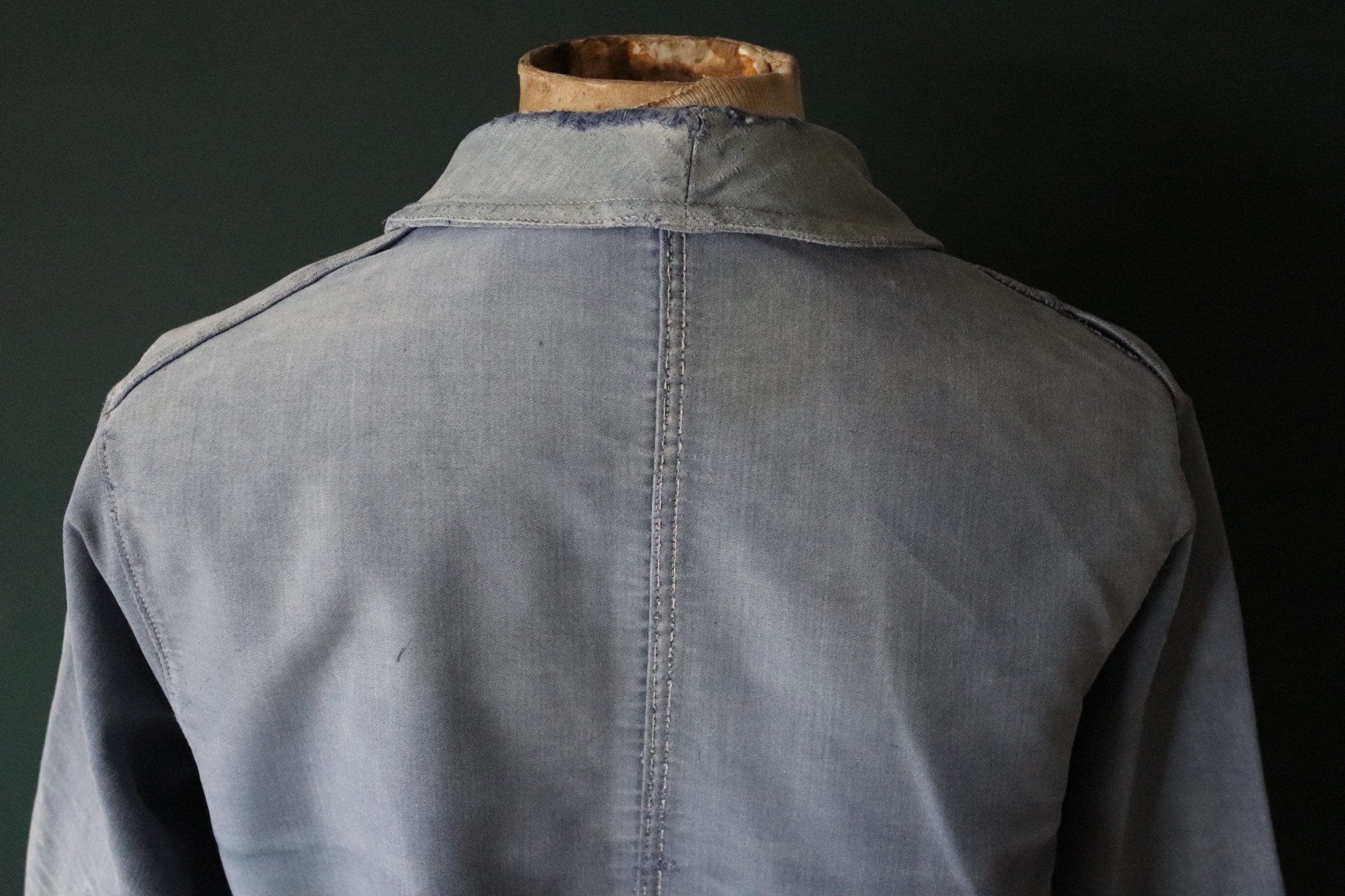 Vintage 1940s 40s French blue moleskin work jacket workwear chore