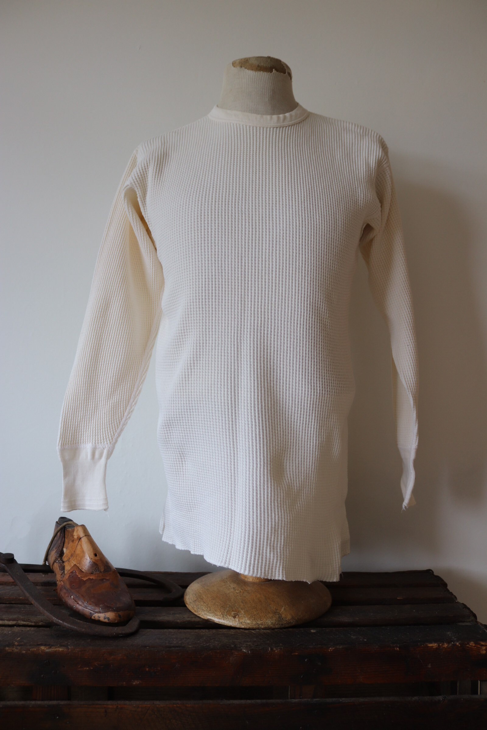 Vintage 1960s 60s white waffle thermal undershirt shirt top unisex long ...