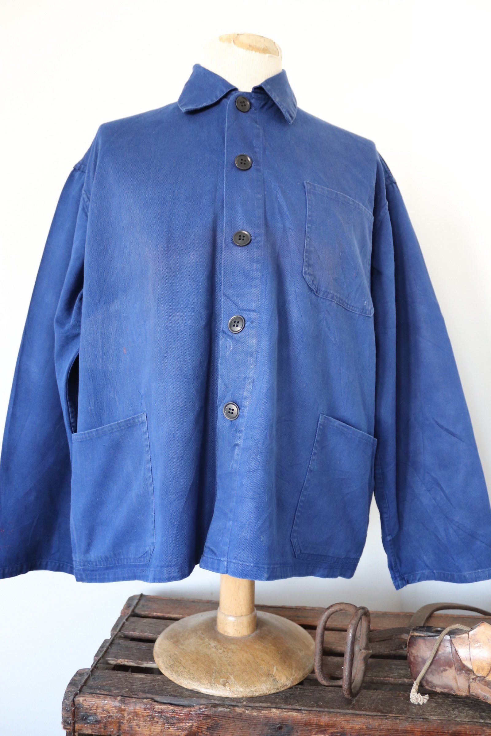 Vintage french indigo blue cotton twill work chore jacket 52 chest workwear