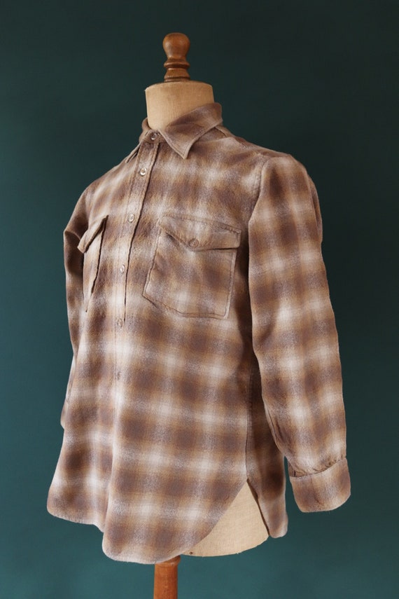 Vintage 1950s 50s 1960s 60s Pendleton wool shirt brown cream shadow plaid checked field shirt surf Ivy League style mod 44” chest
