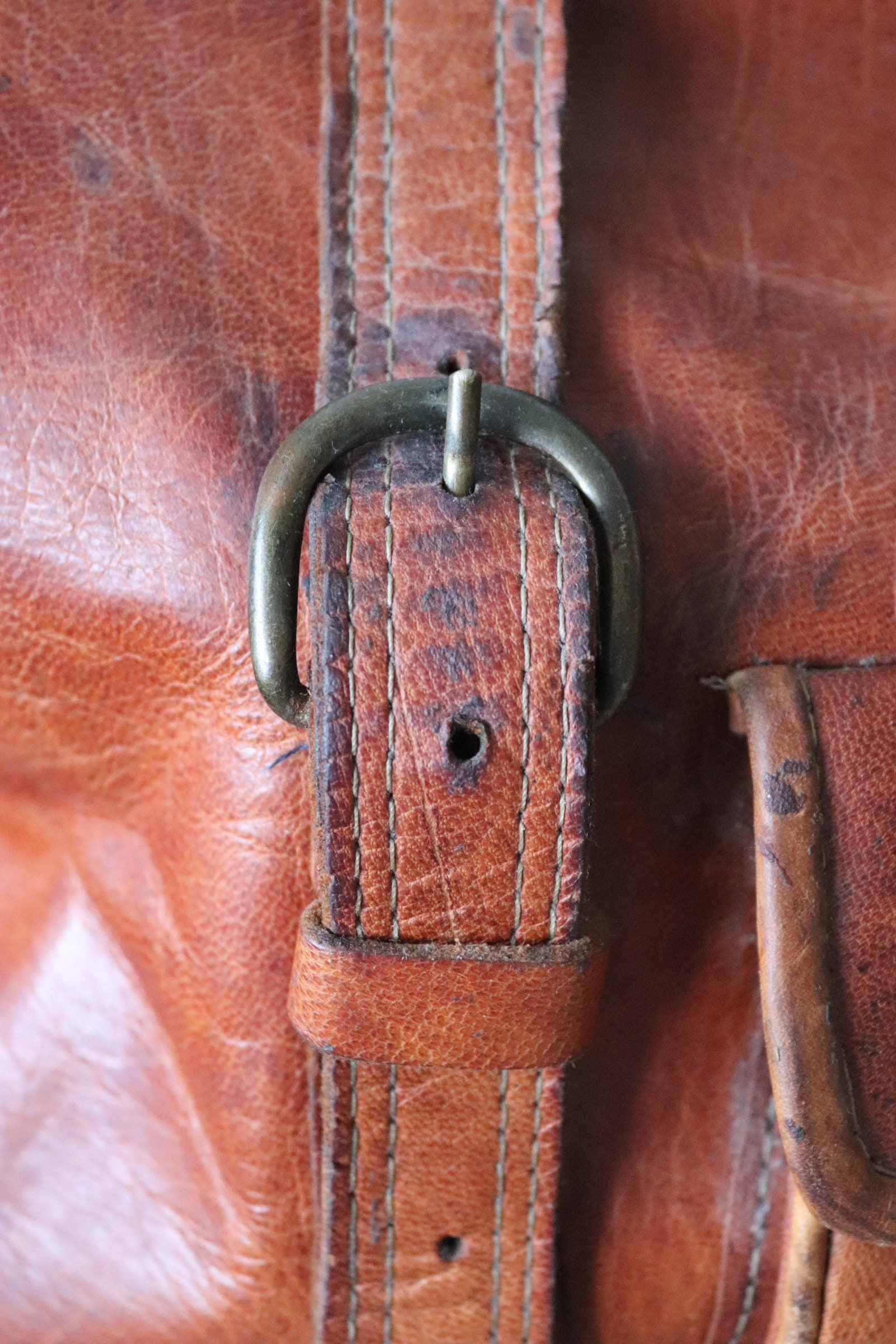 Vintage brown leather weekend overnight carry on luggage bag Gladstone