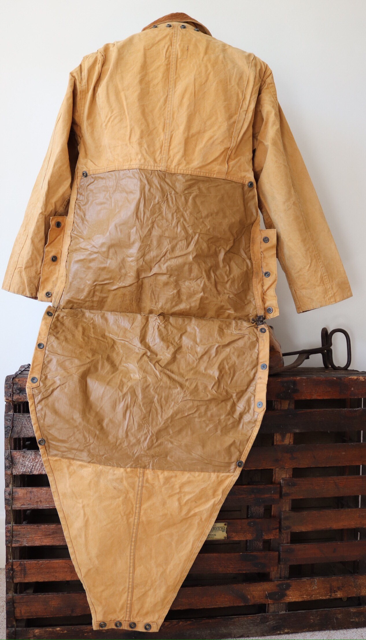 Vintage 1950s 50s Hinson Bodyguard tan brown tin cloth cotton canvas