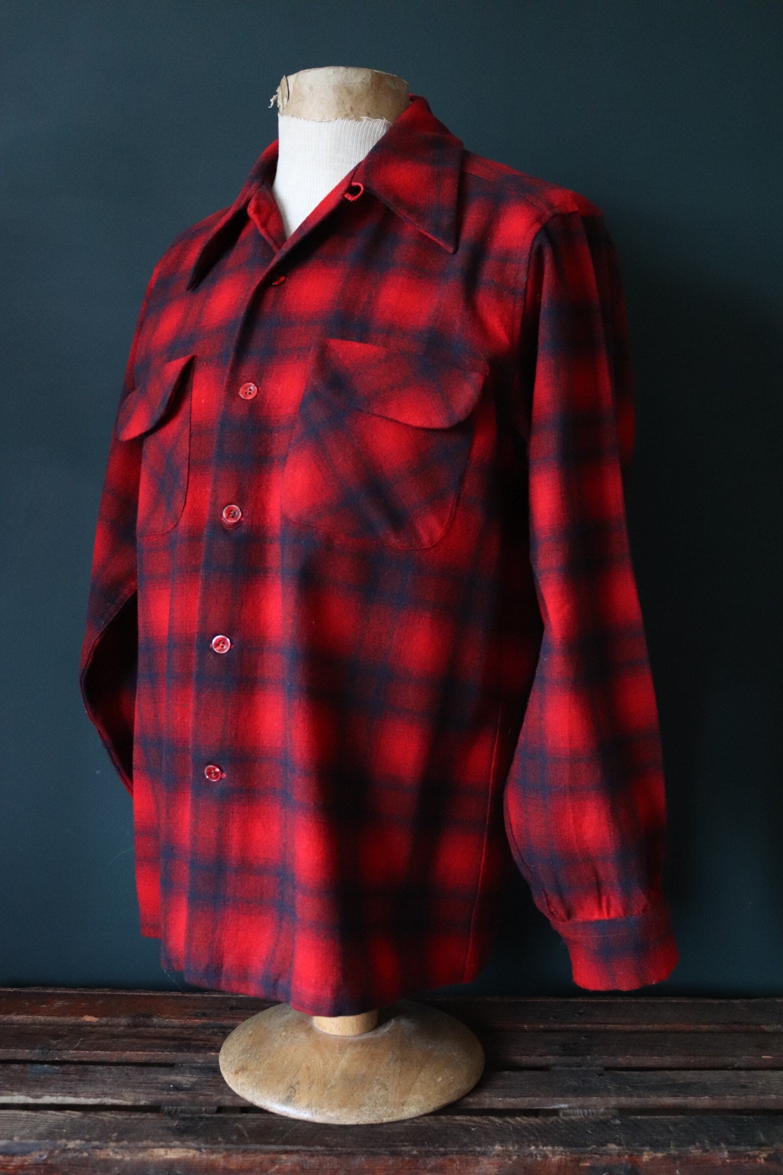 Vintage 1980s 80s Pendleton wool shirt red black shadow plaid 