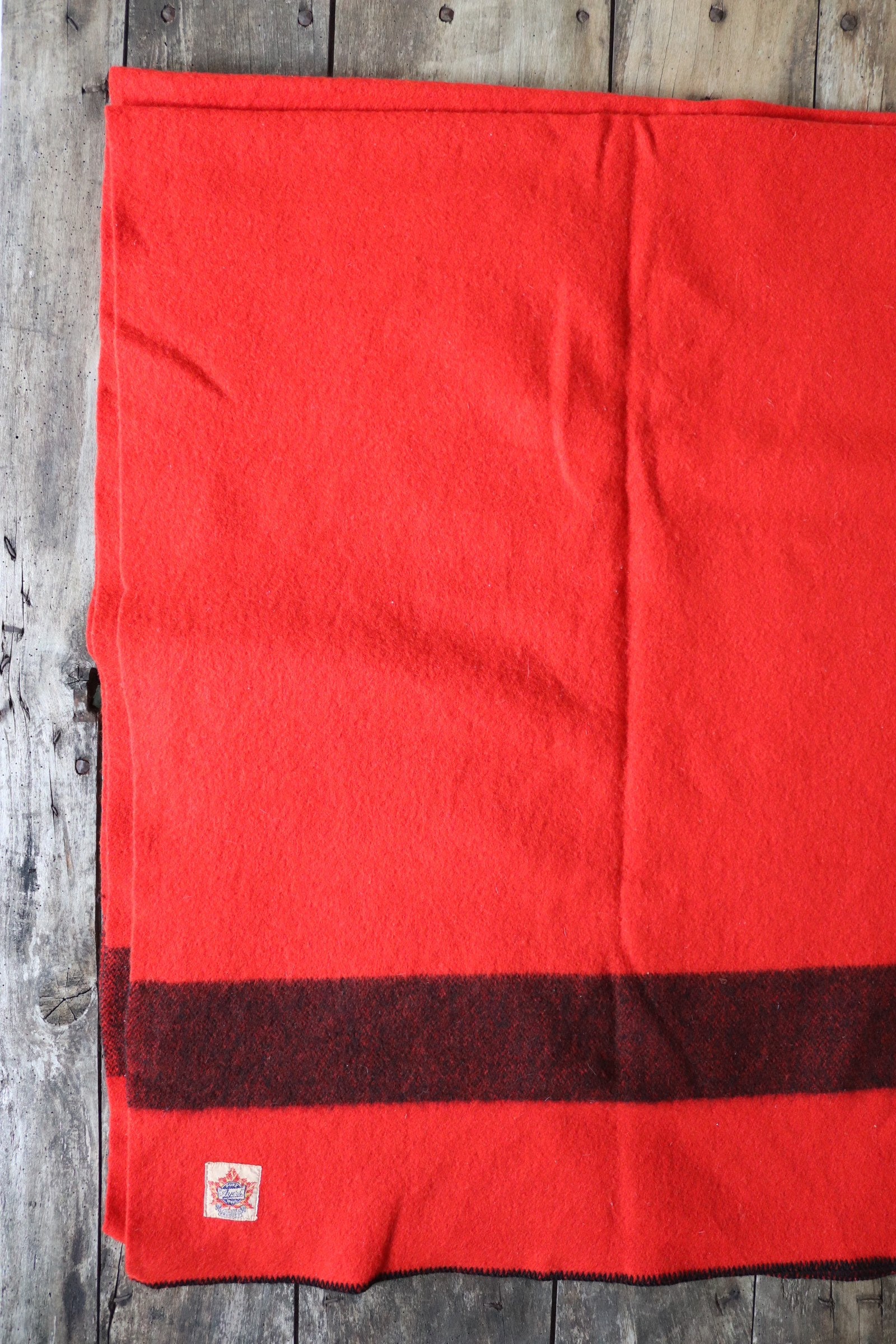 Vintage 1950s 50s red black wool Ayers king size Canadian Mountie ...