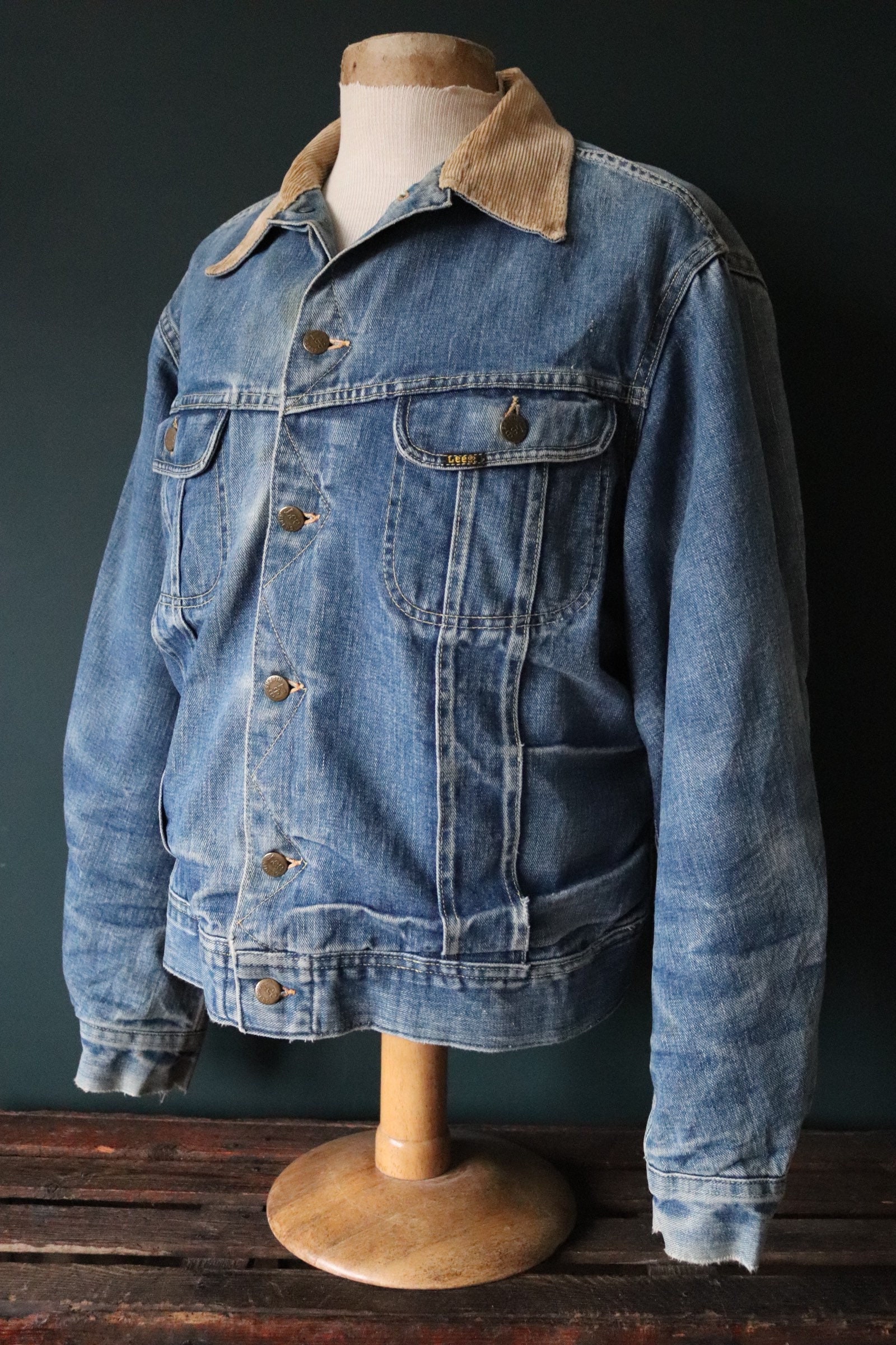 The Iconic Lee Storm Rider Jacket | Lee denim jacket, Denim jacket men  outfit, Vintage denim jacket