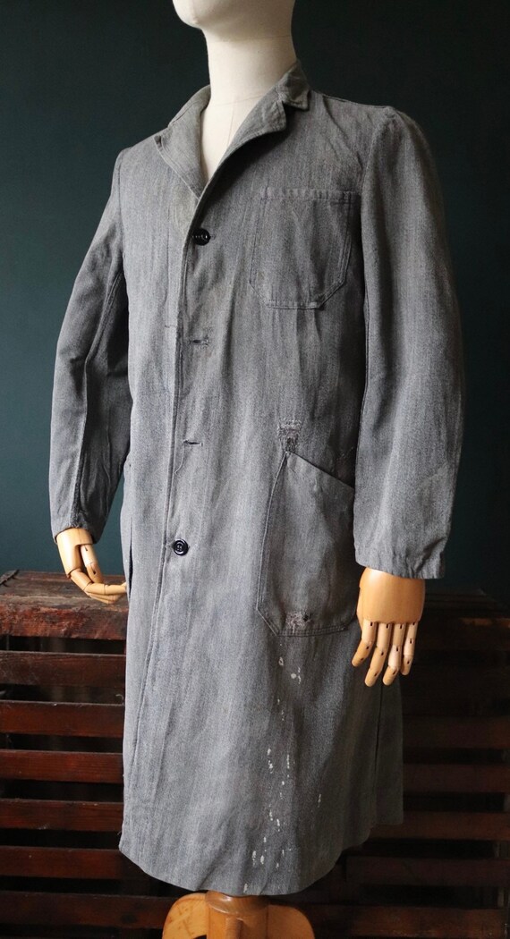 Vintage 1950s 50s French salt pepper grey work coat jacket overall workwear factory machinist shopkeeper 40” chest distressed darned