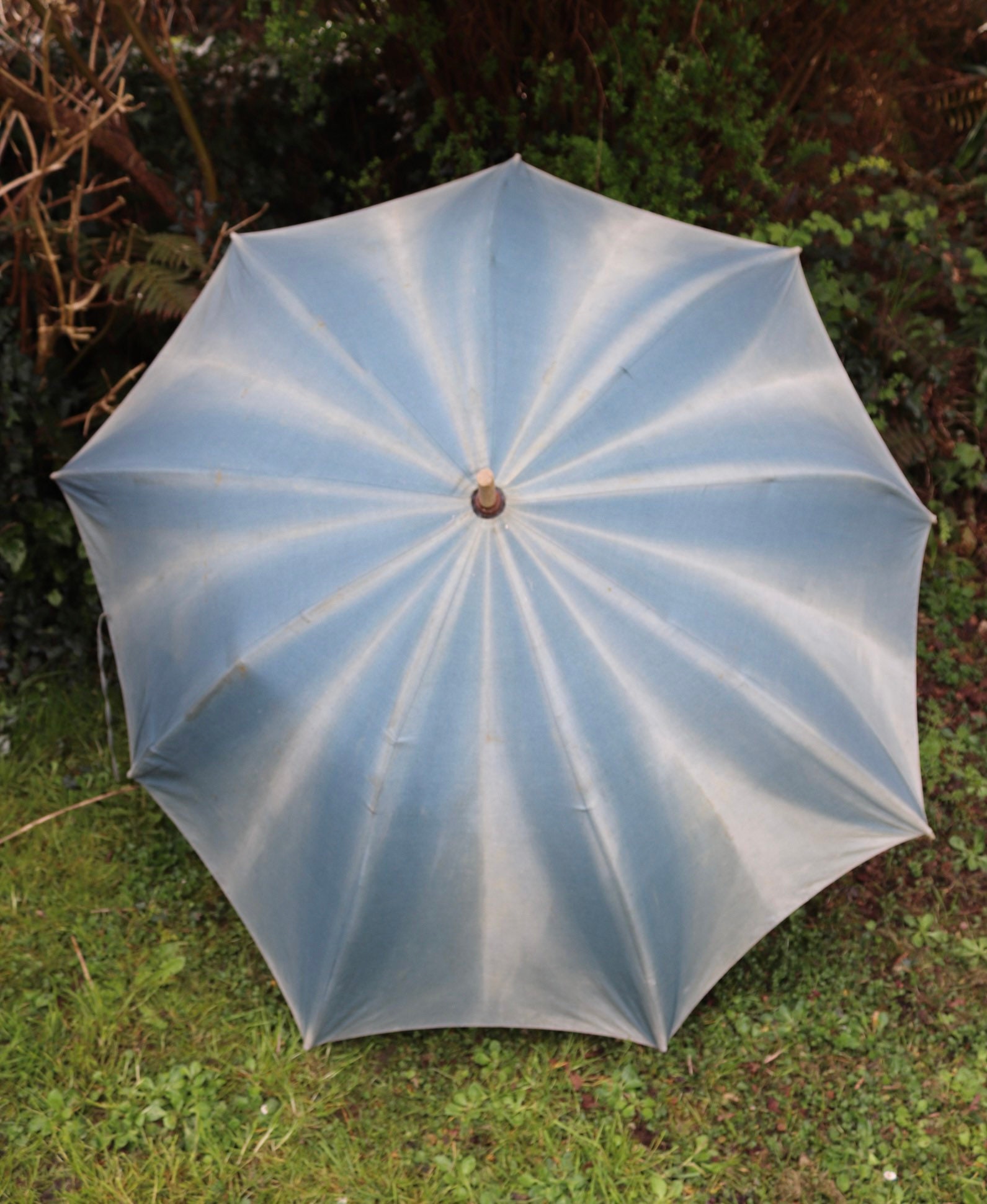 Vintage 1930s 30s French shepherd sun faded indigo parasol umbrella