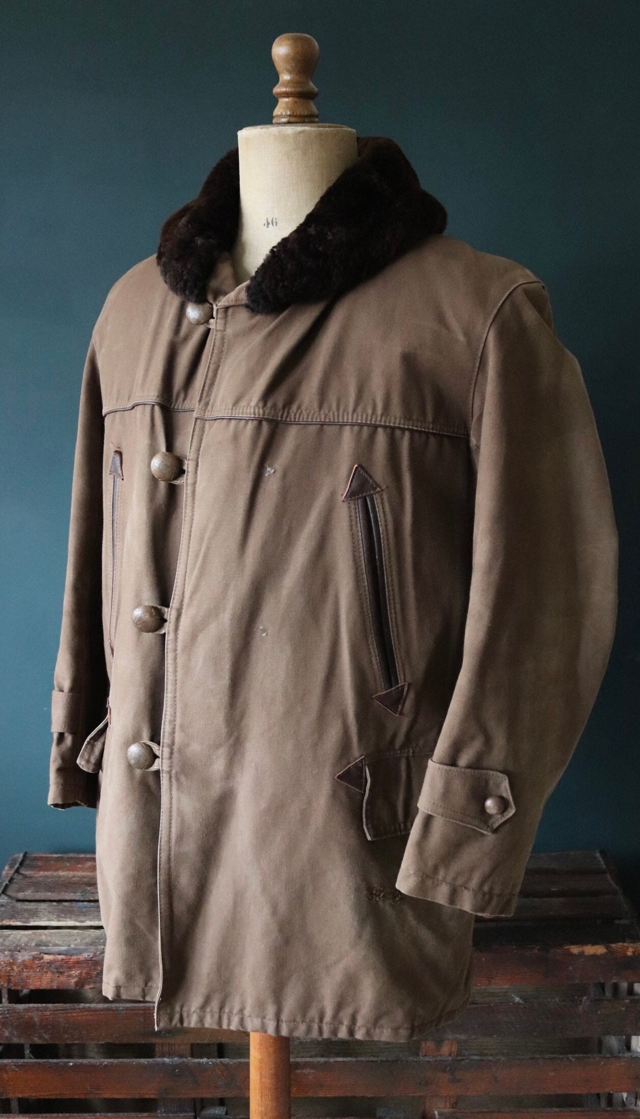 Vintage 1940s 40s French brown Canadienne barnstormer mackinaw 