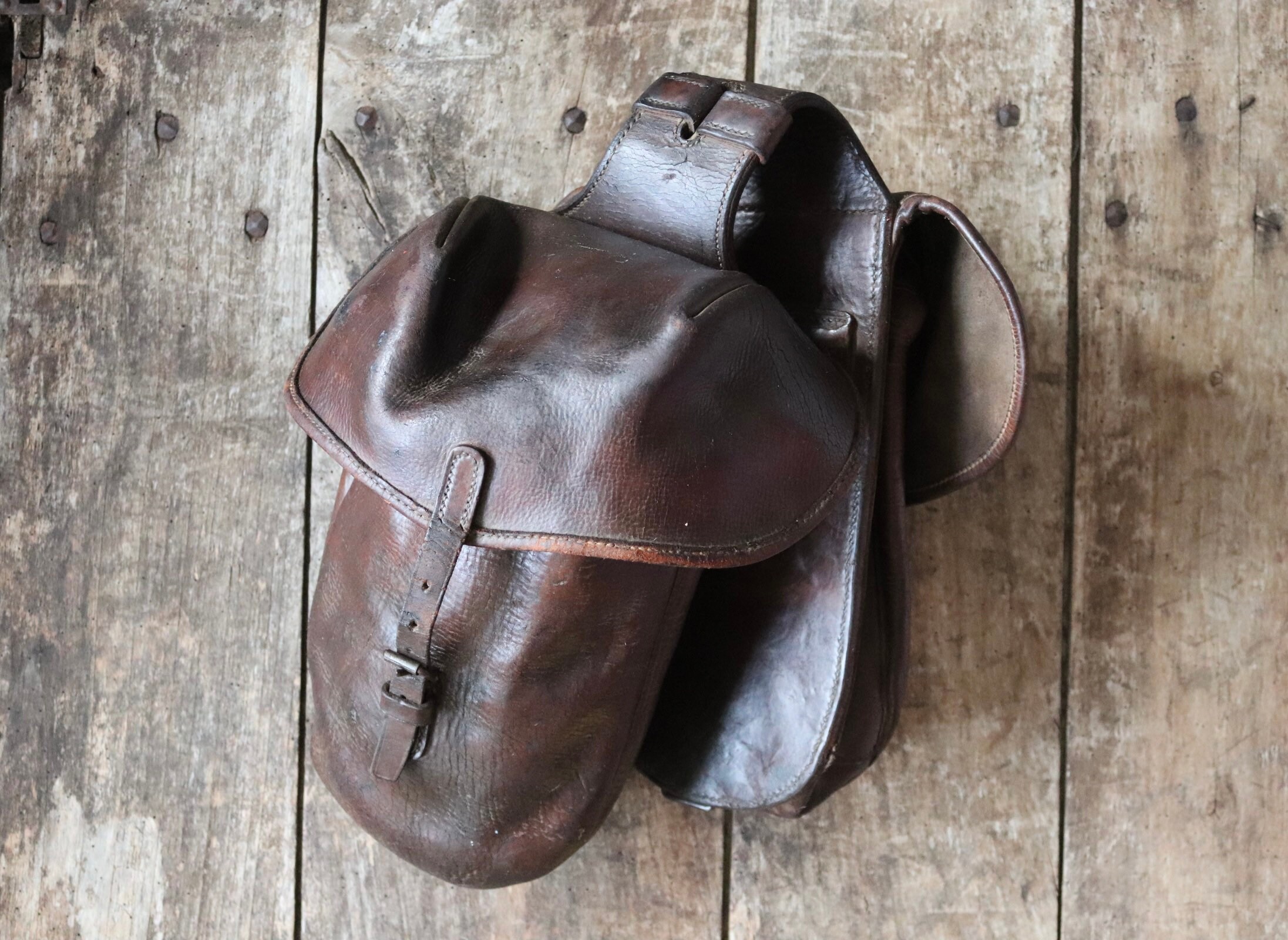 Vintage 1910s 10s WW1 era French brown leather cavalry horse riding motorcycle motorbike bicycle panniers saddle bags despatch rider pair