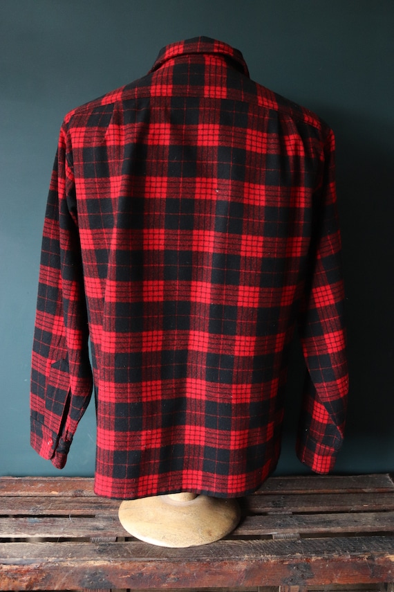 Vintage 1960s 60s 1970s 70s Pendleton Wool Shirt Red Black Vintage 1960s 60s 1970s 70s Pendleton Wool Shirt Red Black