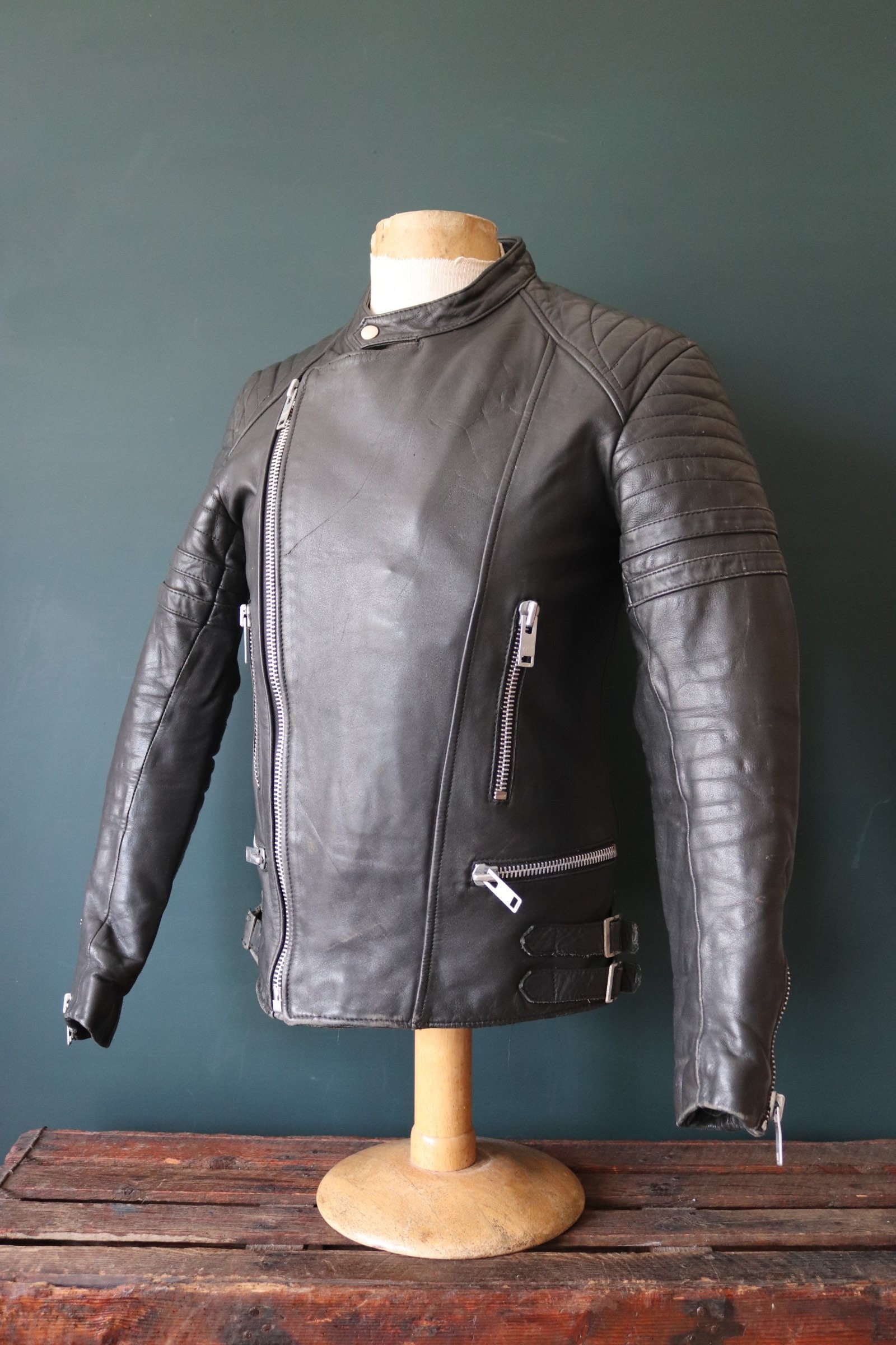 Vintage 1980s Black Leather Jacket Cafe Racer 38” Chest Vintage 1980s Black Leather Jacket Cafe Racer 38” Chest