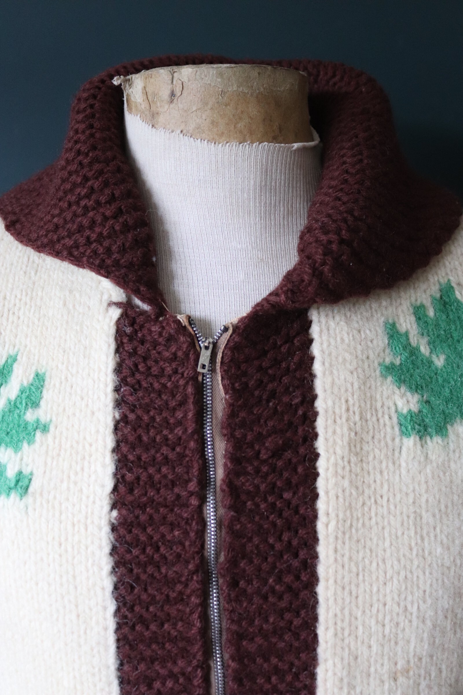 Vintage 1950 50s 1960s 60s chunky knitted wool cowichan sweater