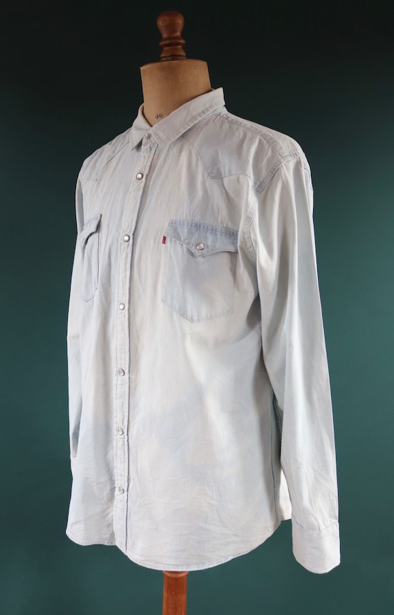 Vintage Levis Levi Strauss pale blue chambray denim shirt cowboy western 47" chest red tab pearl snap