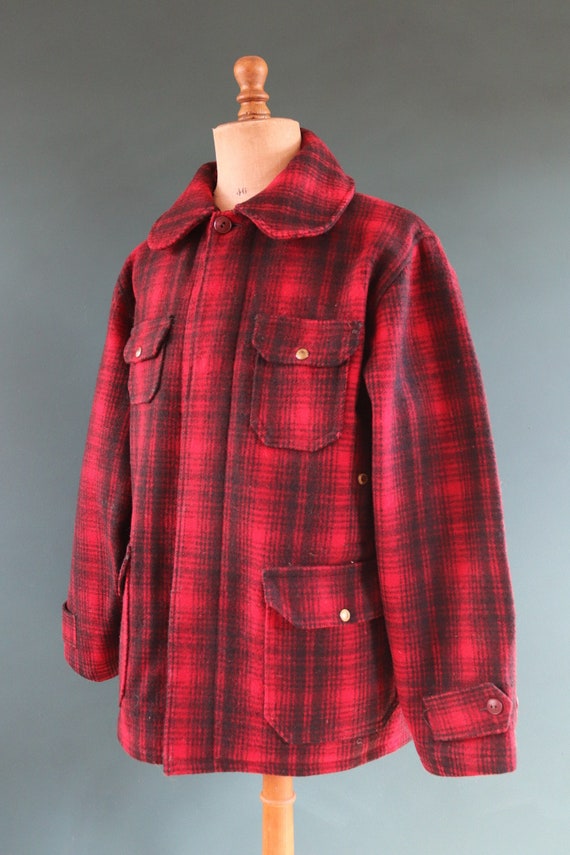 Vintage 1940s 40s 1950s 50s red black plaid Woolrich buffalo plaid wool hunting mackinaw jacket 50” chest workwear work chore checked logger