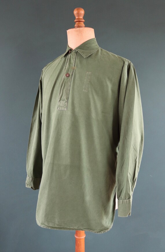 Vintage 1970s 70s Swedish army military fältskjorta green cotton smock shirt pop over work workwear chore 50” chest