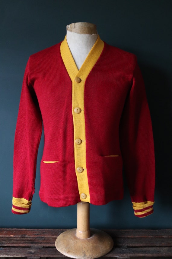 Vintage 1960s 60s American USA red wool knitted v… - image 5